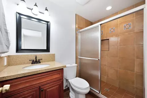 Bath - 2830 Lincoln Blvd, Tracy, CA 95376 photo 2 of 2