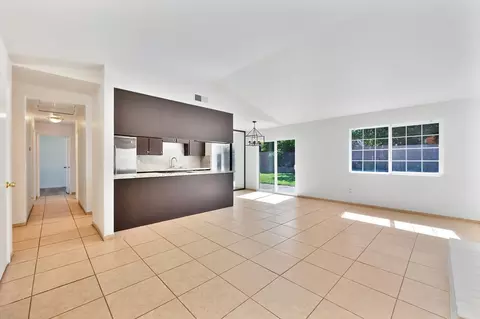 Living - 2830 Lincoln Blvd, Tracy, CA 95376 photo 4 of 6