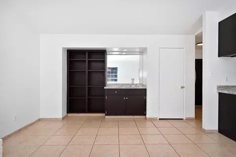 Living - 2830 Lincoln Blvd, Tracy, CA 95376 photo 5 of 6