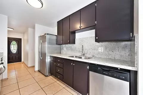 Kitchen - 2830 Lincoln Blvd, Tracy, CA 95376 photo 2 of 6