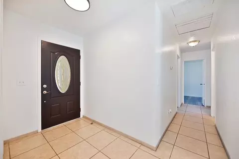 Entry Way - 2830 Lincoln Blvd, Tracy, CA 95376 photo 5 of 5