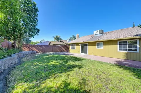 Exterior - 2830 Lincoln Blvd, Tracy, CA 95376 photo 7 of 8