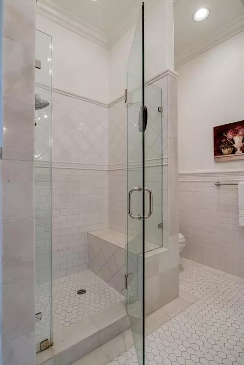 Bath - 1371 Knolls Dr, Copperopolis, CA 95228 photo 4 of 5
