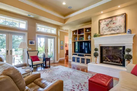 Living - 1371 Knolls Dr, Copperopolis, CA 95228 photo 2 of 5