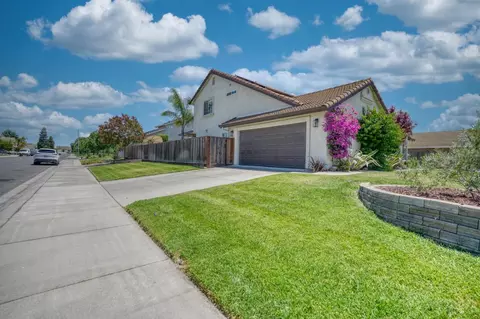 Exterior - 1182 Eastburg Ct, Ripon, CA 95366 photo 4 of 19