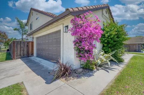 Exterior - 1182 Eastburg Ct, Ripon, CA 95366 photo 7 of 19