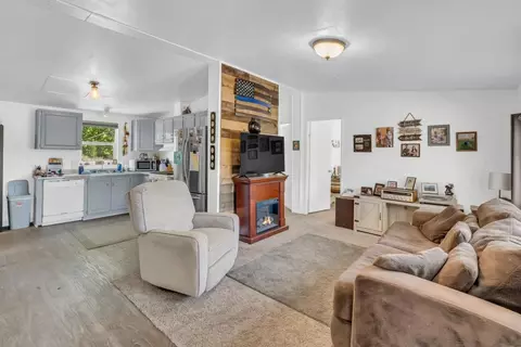Living - 8731 Dillard Rd, Wilton, CA 95693 photo 2 of 3
