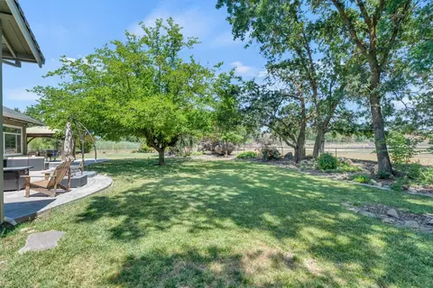 Exterior - 8731 Dillard Rd, Wilton, CA 95693 photo 7 of 18