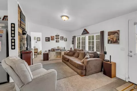 Living - 8731 Dillard Rd, Wilton, CA 95693 photo 3 of 3