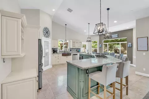 Kitchen - 8731 Dillard Rd, Wilton, CA 95693 photo 7 of 9