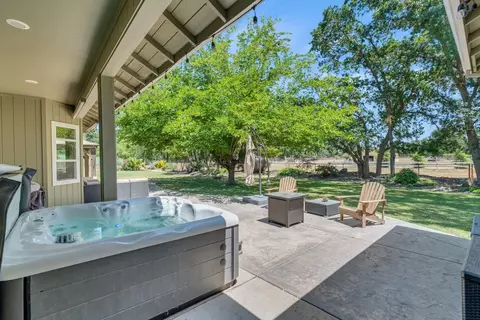 Exterior - 8731 Dillard Rd, Wilton, CA 95693 photo 5 of 18