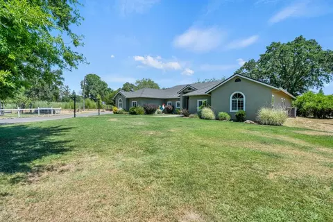 Exterior - 8731 Dillard Rd, Wilton, CA 95693 photo 3 of 18
