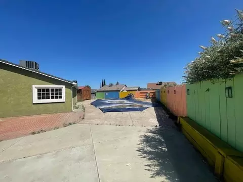 Exterior - 320 Lannis Ct, Ripon, CA 95366 photo 7 of 7