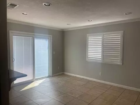 Living - 320 Lannis Ct, Ripon, CA 95366 photo 3 of 3