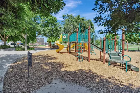 410 Monte Oro St, Manteca, CA 95337 photo 47