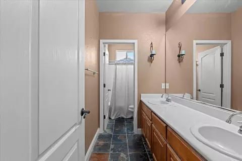 Entry Way - 4108 Mercer Dr, Modesto, CA 95356 photo 8 of 9