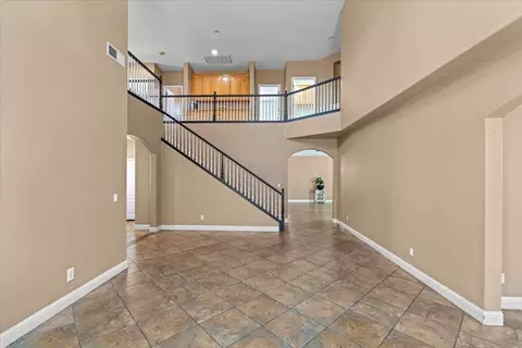 Entry Way - 4108 Mercer Dr, Modesto, CA 95356 photo 2 of 9