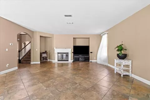 Living - 4108 Mercer Dr, Modesto, CA 95356 photo 2 of 8