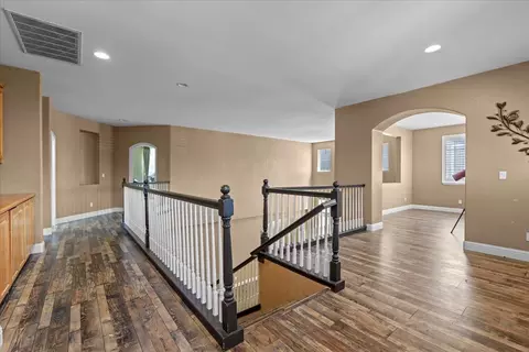 Entry Way - 4108 Mercer Dr, Modesto, CA 95356 photo 6 of 9
