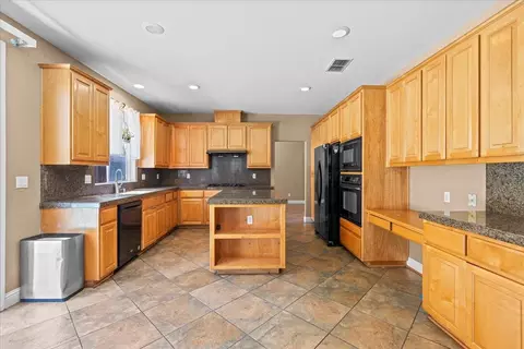Kitchen - 4108 Mercer Dr, Modesto, CA 95356 photo 2 of 2