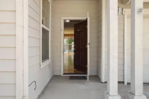 293 Sekera Ct, Tracy, CA 95376 photo 3