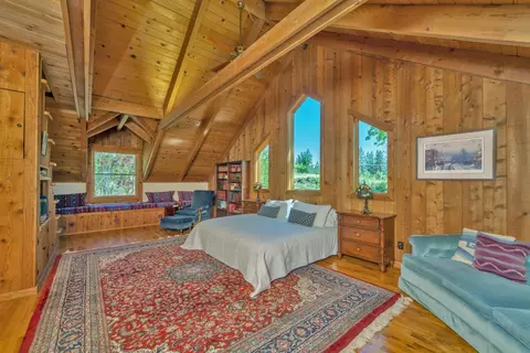 Bedroom - 2399 Kingsgate Rd, Placerville, CA 95667 photo 1 of 11