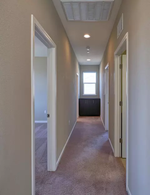 Entry Way - 366 Franklin Ln, Ripon, CA 95366 photo 4 of 5