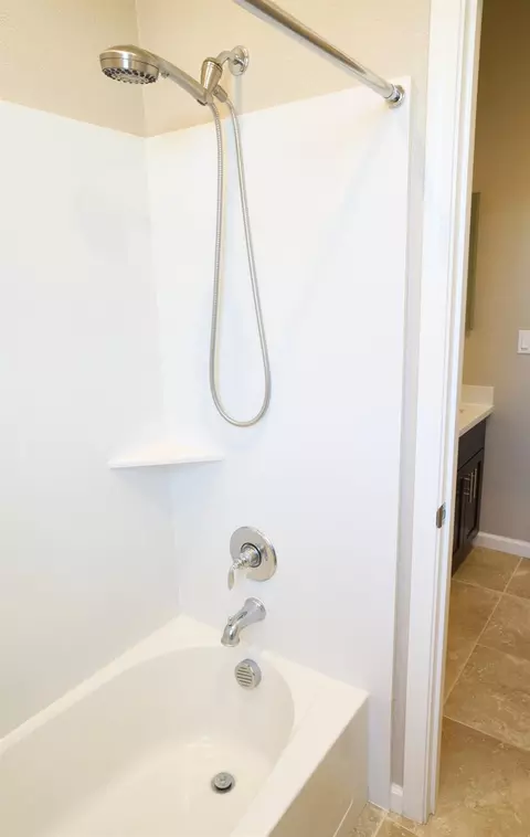 Bath - 366 Franklin Ln, Ripon, CA 95366 photo 8 of 8