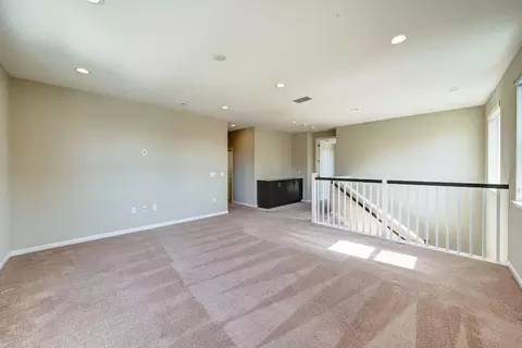 Living - 366 Franklin Ln, Ripon, CA 95366 photo 10 of 10