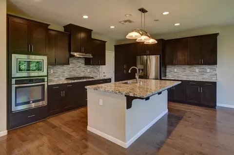 Kitchen - 366 Franklin Ln, Ripon, CA 95366 photo 2 of 5