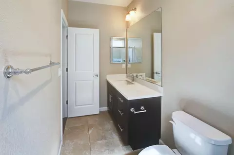 Bath - 366 Franklin Ln, Ripon, CA 95366 photo 5 of 8