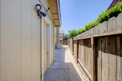 713 SE Redfield Ave, Modesto, CA 95357 photo 42