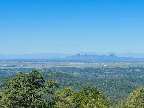 14210 Perimeter Rd, Grass Valley, CA 95949 photo 4