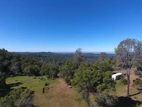 14210 Perimeter Rd, Grass Valley, CA 95949