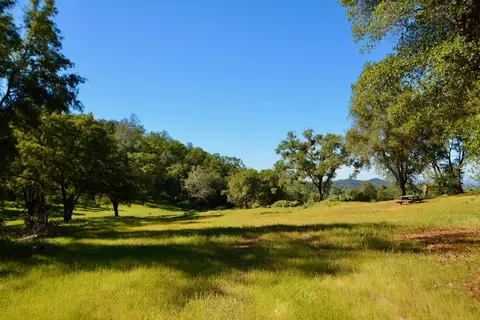 14210 Perimeter Rd, Grass Valley, CA 95949 photo 2