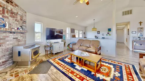 Living - 5480 Oak Ridge Rd, Placerville, CA 95667 photo 3 of 5