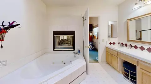 Bath - 5480 Oak Ridge Rd, Placerville, CA 95667 photo 1 of 7