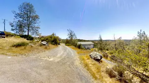 Exterior - 5480 Oak Ridge Rd, Placerville, CA 95667 photo 10 of 17