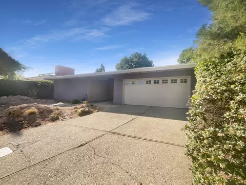 Exterior - 442 Grande Ave, Davis, CA 95616 photo 3 of 11