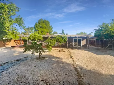 Exterior - 442 Grande Ave, Davis, CA 95616 photo 6 of 11