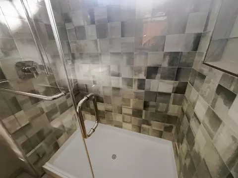 Bath - 442 Grande Ave, Davis, CA 95616 photo 2 of 5