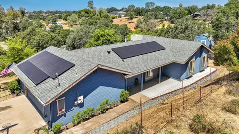 8065 Westhill Rd, Valley Springs, CA 95252