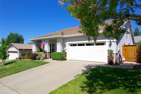 2832 Springfield Dr, Rocklin, CA 95765 photo 2