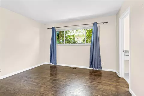 Bedroom - 1666 Cambrian Dr, Salinas, CA 93906 photo 2 of 10