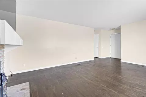 Living - 1666 Cambrian Dr, Salinas, CA 93906 photo 3 of 4