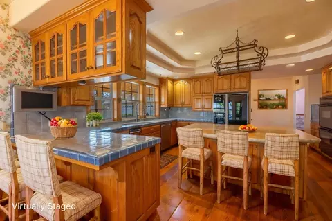 Kitchen - 27958 Vine Ave, Escalon, CA 95320 photo 4 of 4