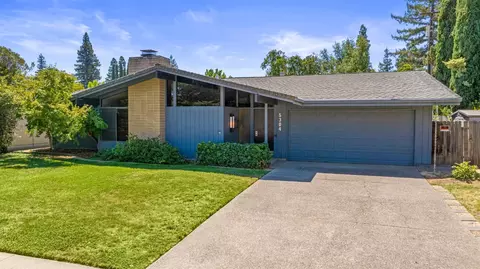 5304 Locust Ave, Carmichael, CA 95608 photo 2
