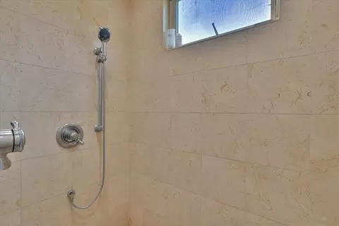 Bath - 2390 W Ridge Dr, Sutter, CA 95982 photo 2 of 9