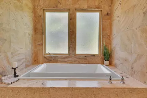 Bath - 2390 W Ridge Dr, Sutter, CA 95982 photo 7 of 9