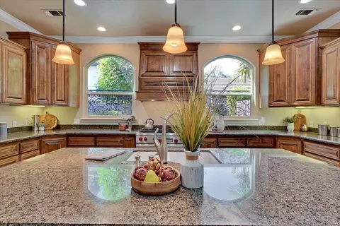 Kitchen - 2390 W Ridge Dr, Sutter, CA 95982 photo 4 of 10
